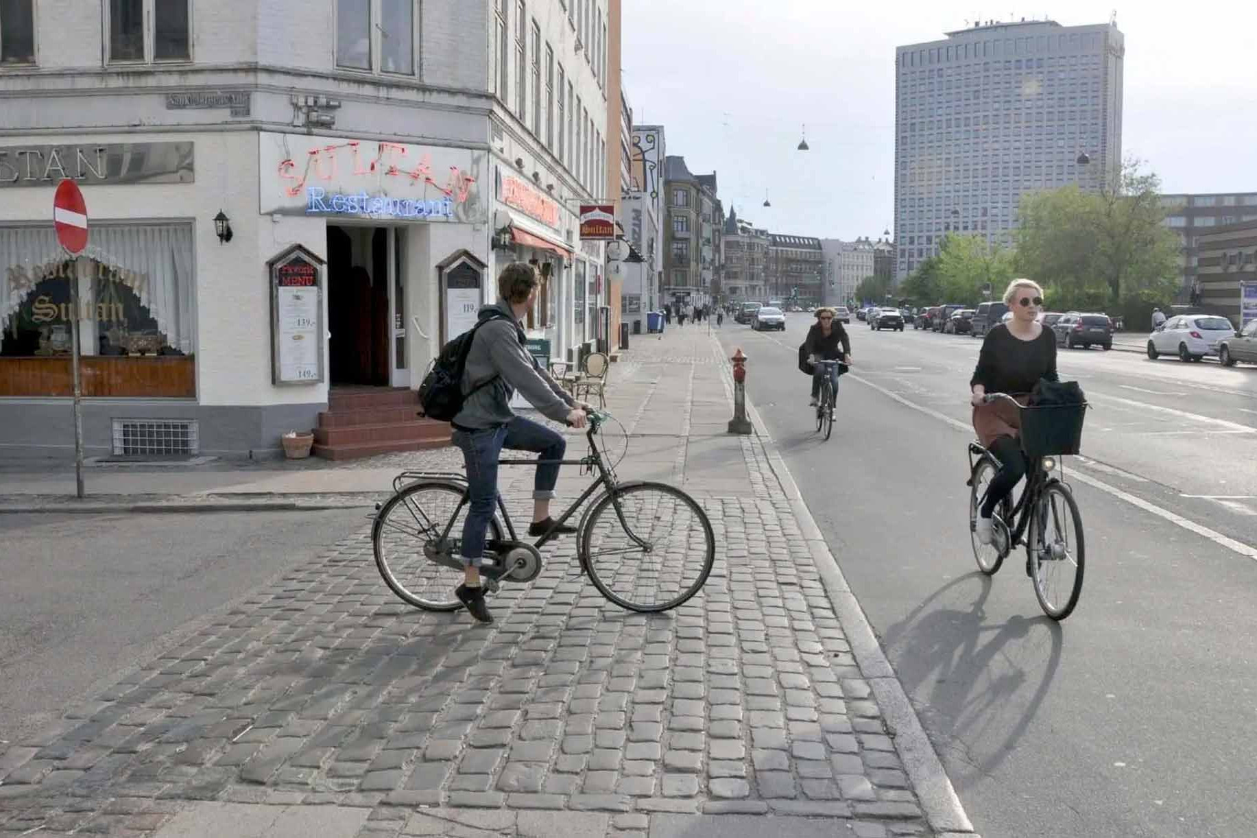raised cobbled crosswalks