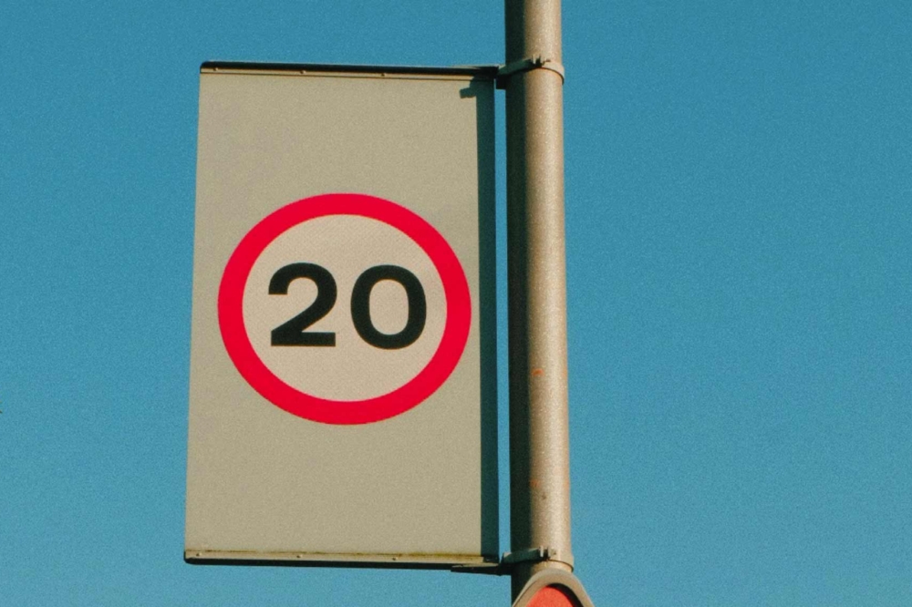 20mph speedbumps UK
